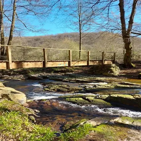 בית נופש Balmoral Hot Tub