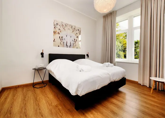 Balmoral Hot Tub Spa