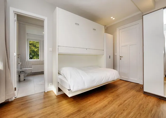 Balmoral Hot Tub Spa